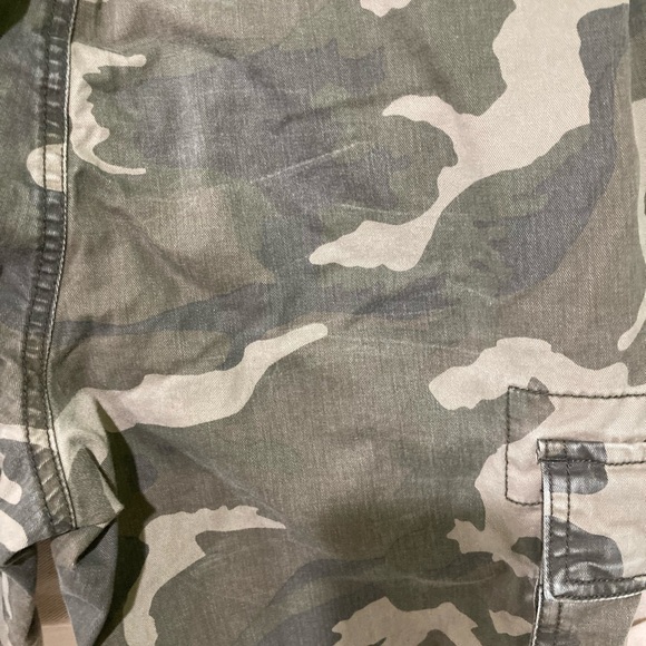 Three pair Old Navy Modern Jogger Built-in-flex pants. Size medium - Picture 14 of 14